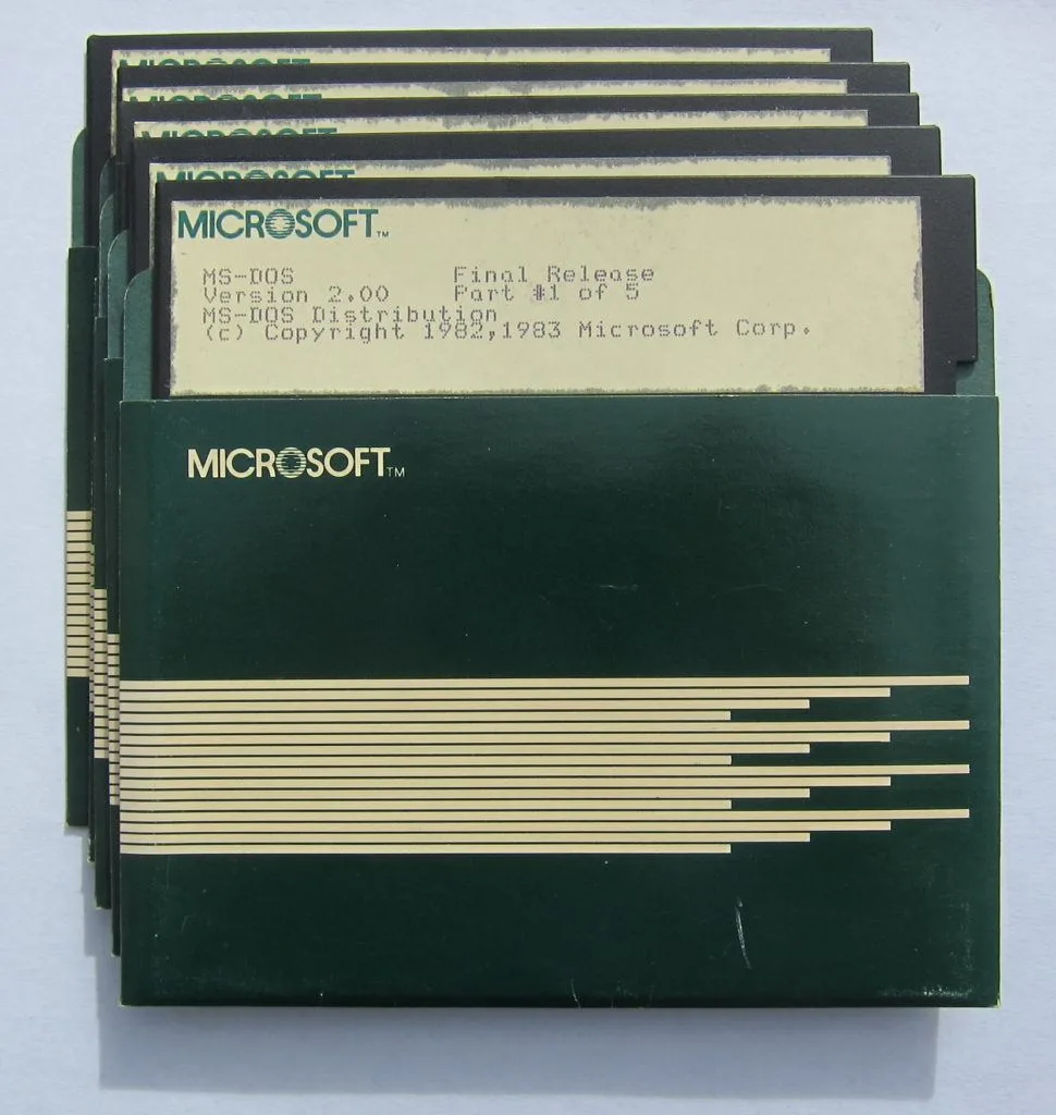 MS-DOS v1.25, v2.0, v4.0 Source Code

Оригинальные исходники MS-DOS 1.25, 2.0 и 4.0 для справочных ц