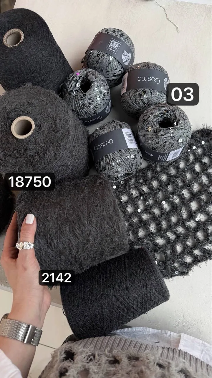 Набор:  МАУС 
🖤🖤🖤🖤🖤
С крупной пайеткой.
Выглядит дорого, пайетка тон в тон. 

Вяжем из:
- Cloud