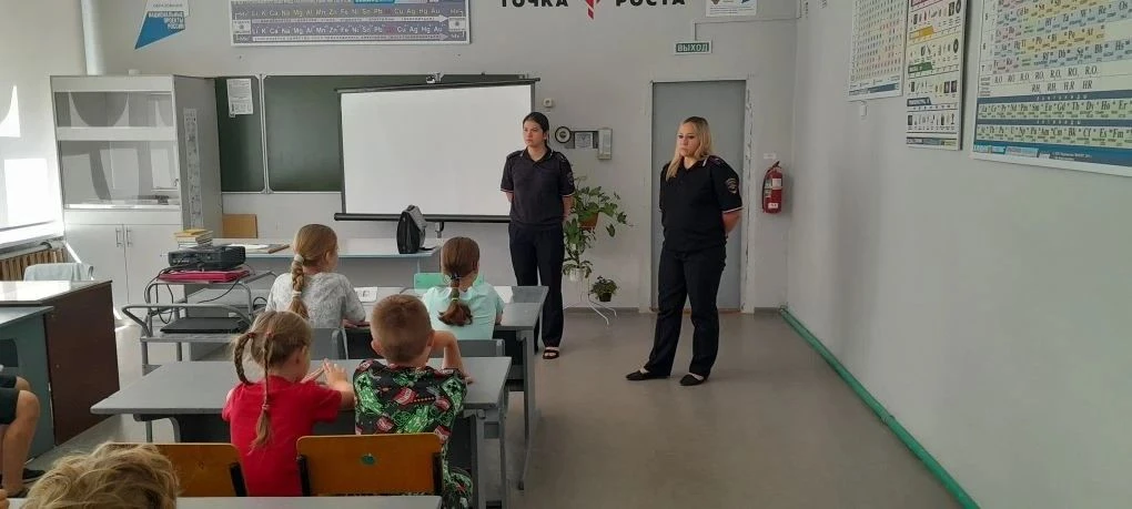 10.06.2026г. в летнем оздоровительном лагере "Солнышко" при МБОУ Леденёвская ООШ была  ...