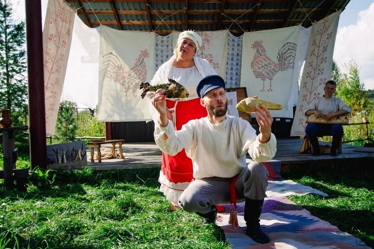 «Сказки Якова» снова оживут! Волшебное балаганное представление с куклами и народными песнями! ✨

🆕