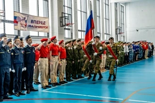 🇷🇺 19 февраля 2026 г. на базе нашей школы прошла историко-патриотическая военно-спортивная игра «Впе