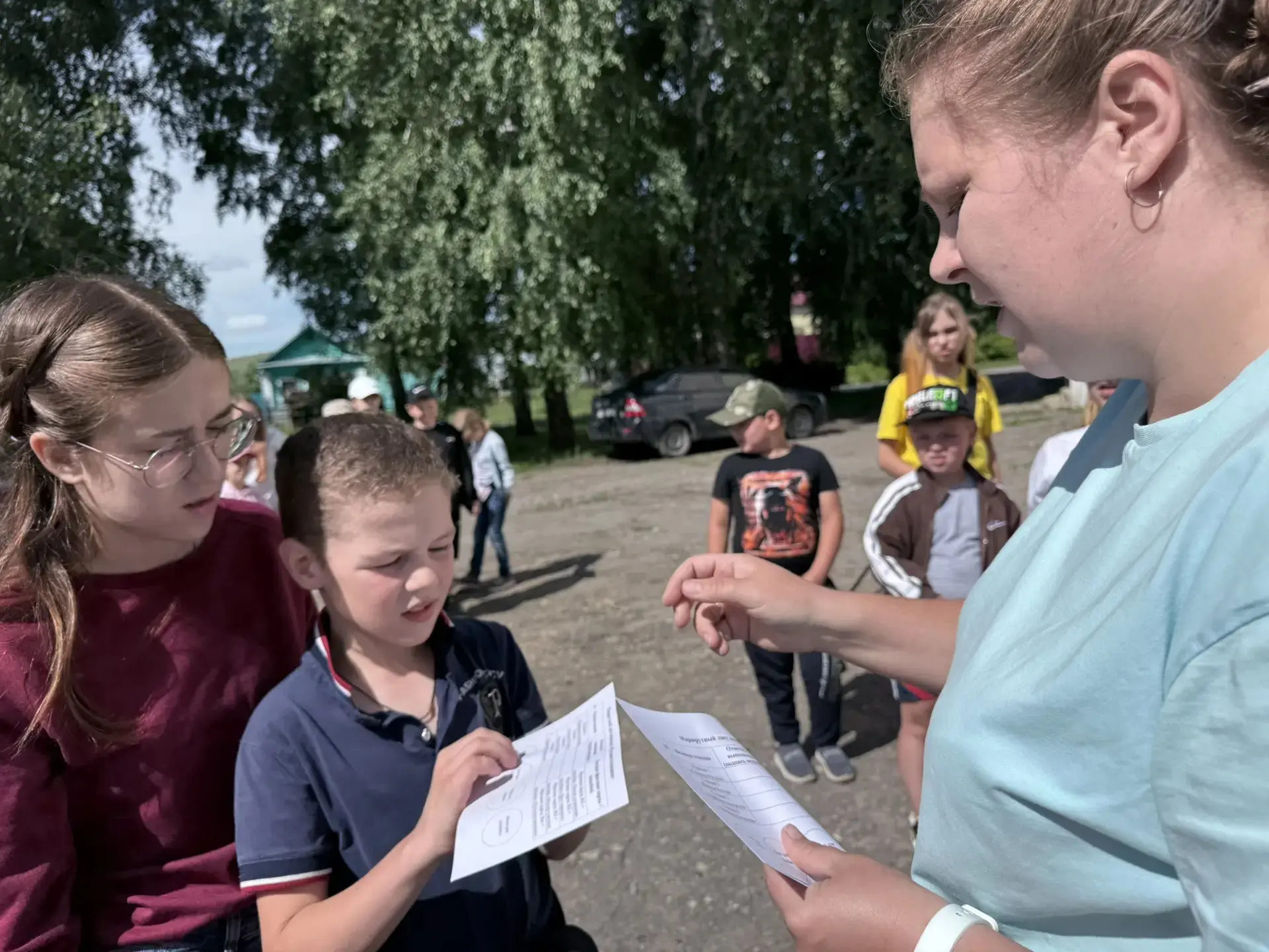 ✨ПУТЕШЕСТВИЕ ПО РОССИИ

На открытой площадке у Дома культуры села Алексеевка прошла развлекательно-и