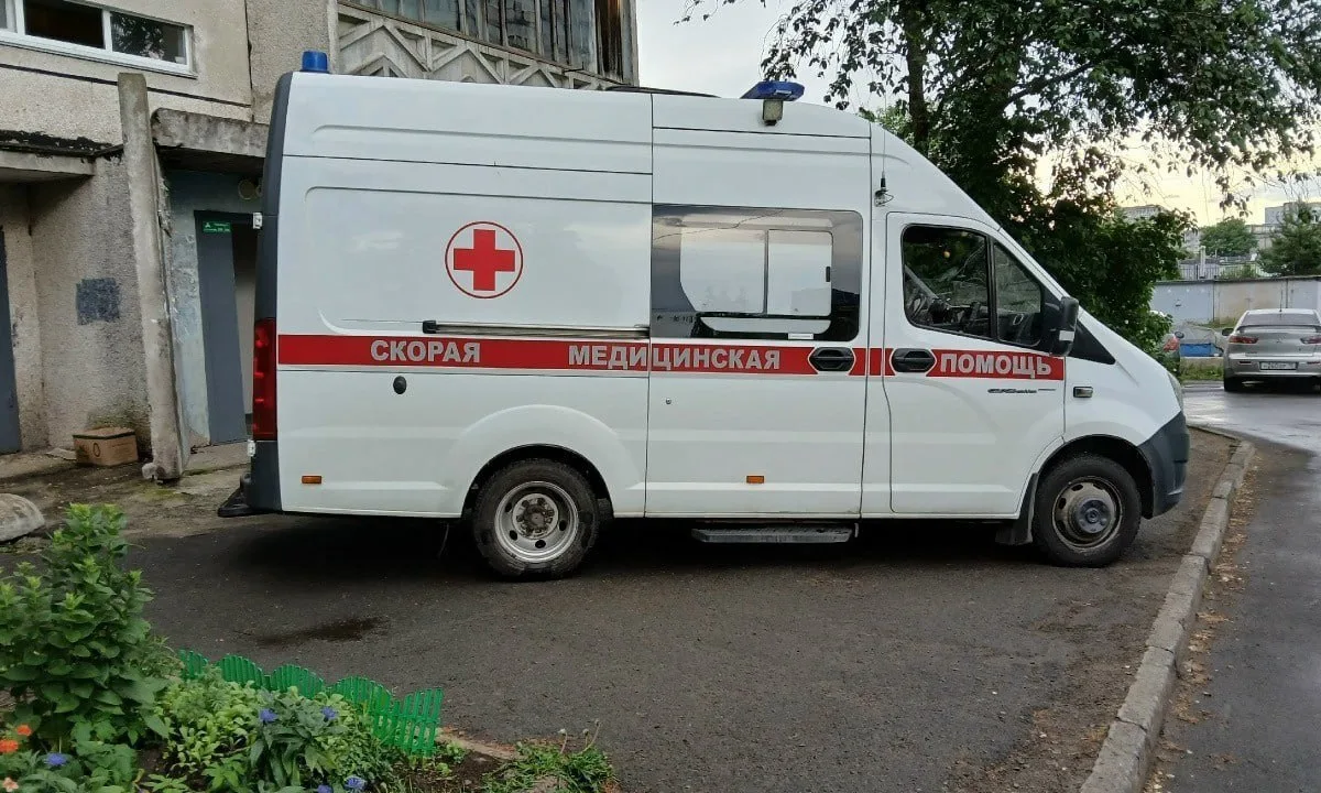 В Петрозаводске обнаружили тело 17-летнего юноши.

Утром 22 июня возле дома на улице Калевалы в Петр