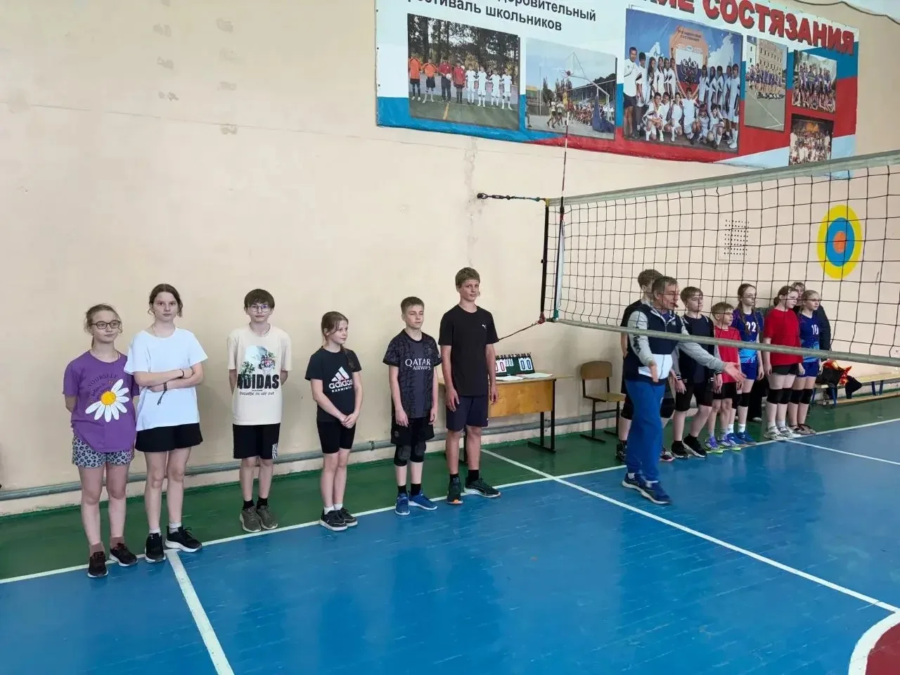 Отличные новости!   🏐 Вчера наша школьная сборная команда младшего возраста по волейболу, под руково