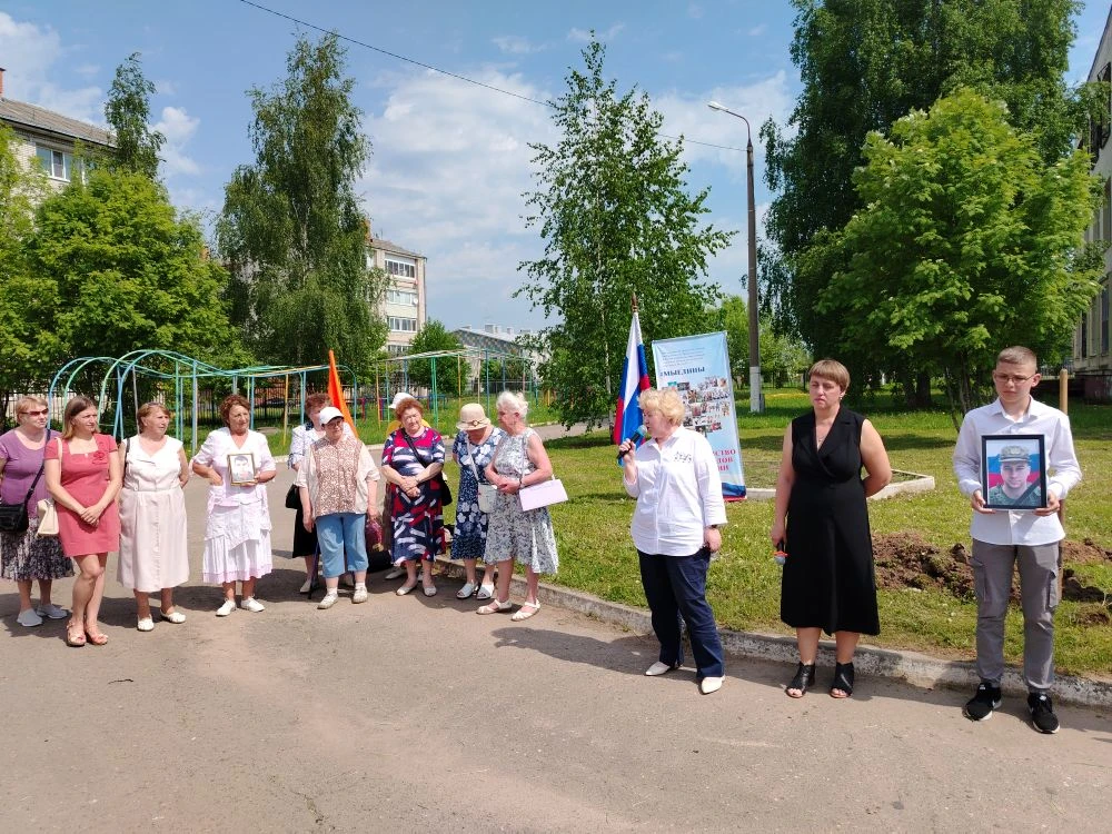 🕯️Аллея Героев: память, которая живёт.   🗓️ Сегодня, 22 мая, в центре образования «Средняя школа 8» 