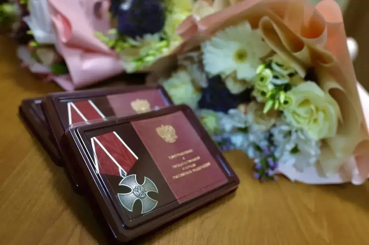 В Альметьевске семьям погибших бойцов СВО вручили госнаграды

В Альметьевском районе прошла церемони