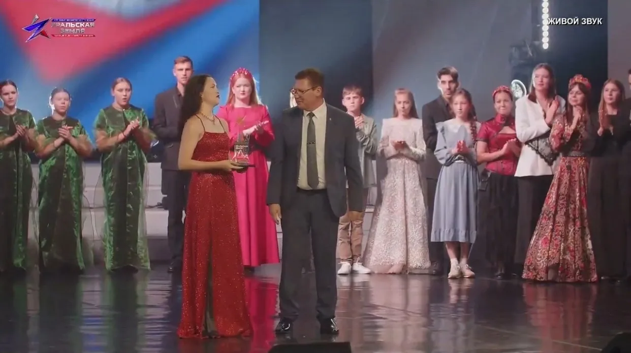 🎤👏 Озерчанка София Антонинкова стала лауреатом III степени на фестивале «Уральская зе...
