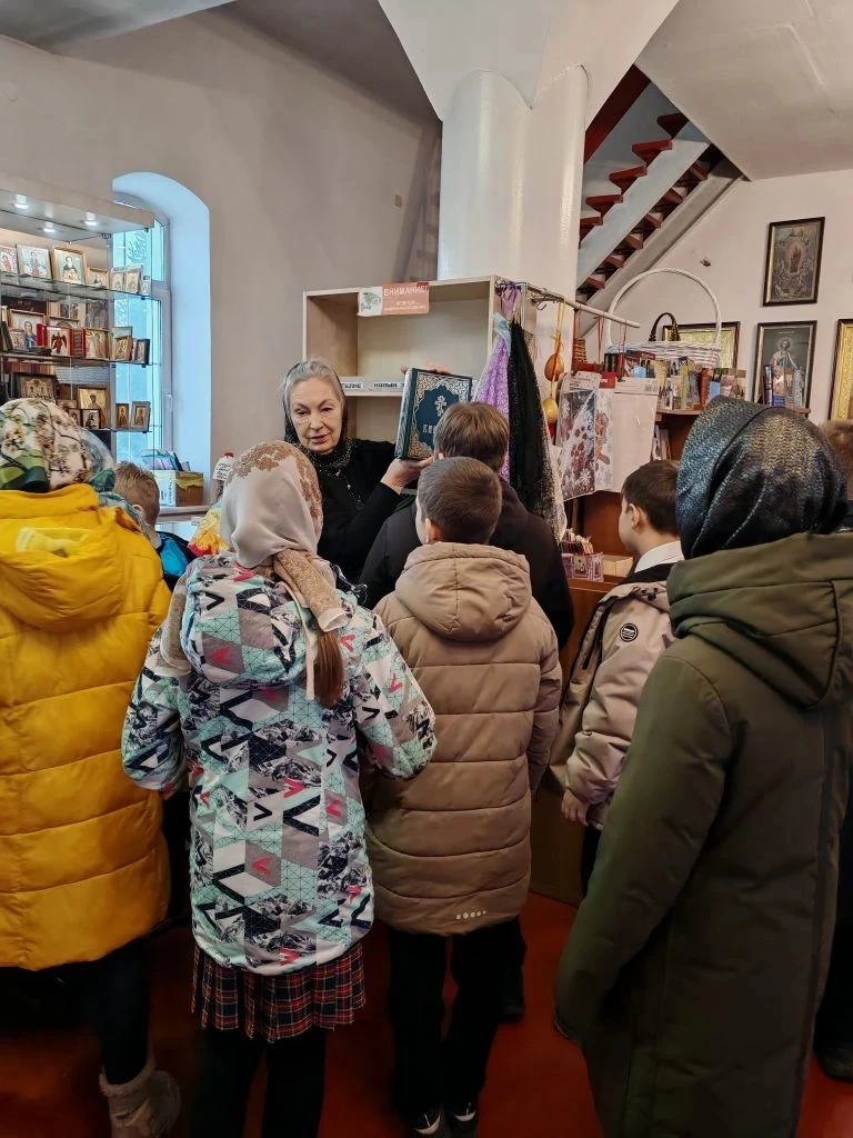 💫 ЭКСКУРСИЯ В ХРАМ   ✨ Учащиеся 4 «Б» класса посетили Храм Святого апостола Андрея Первозванного.   