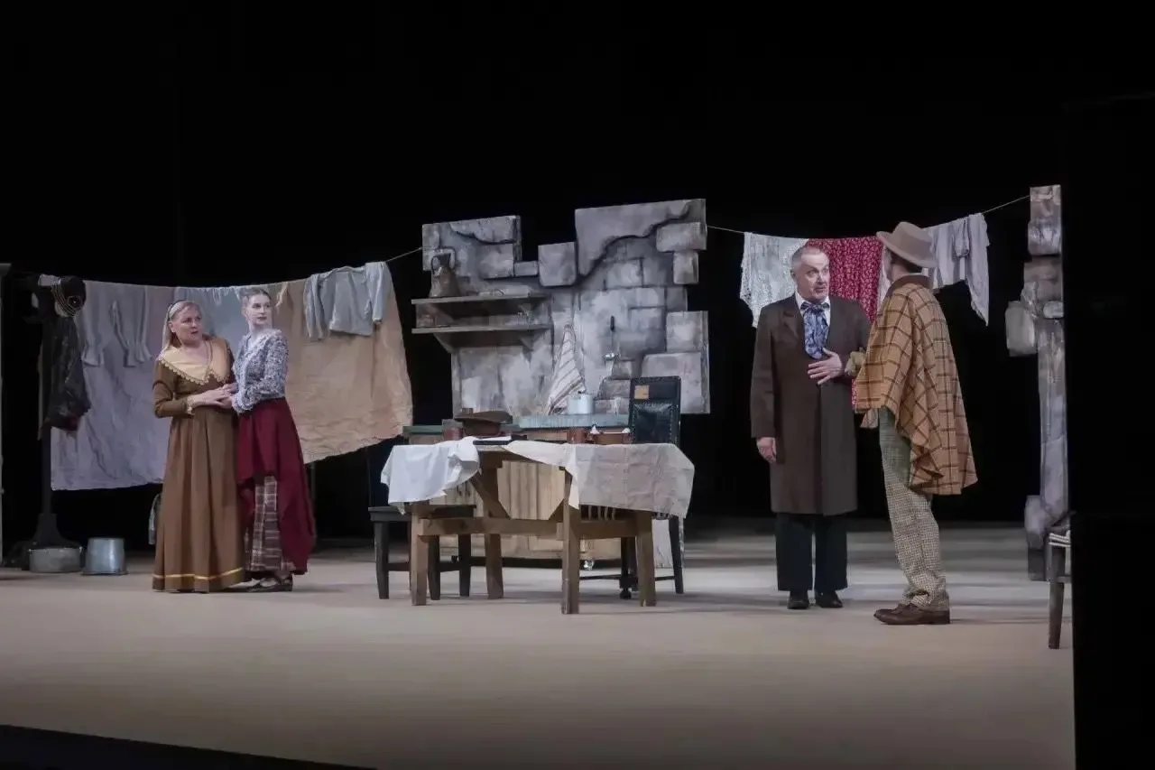 🎭Актёры краевого драматического театра «Забайкальской кадрилью» покорили зрителей из Хабаровского кр
