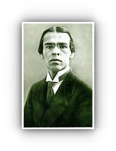 ✨ 28 мая 1886 года в Москве родился будущий классик Серебряного века – Владислав Фелици...