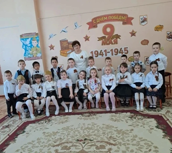 В преддверии великого праздника 9 Мая в старшей группе детского сада состоялось тематическое занятие