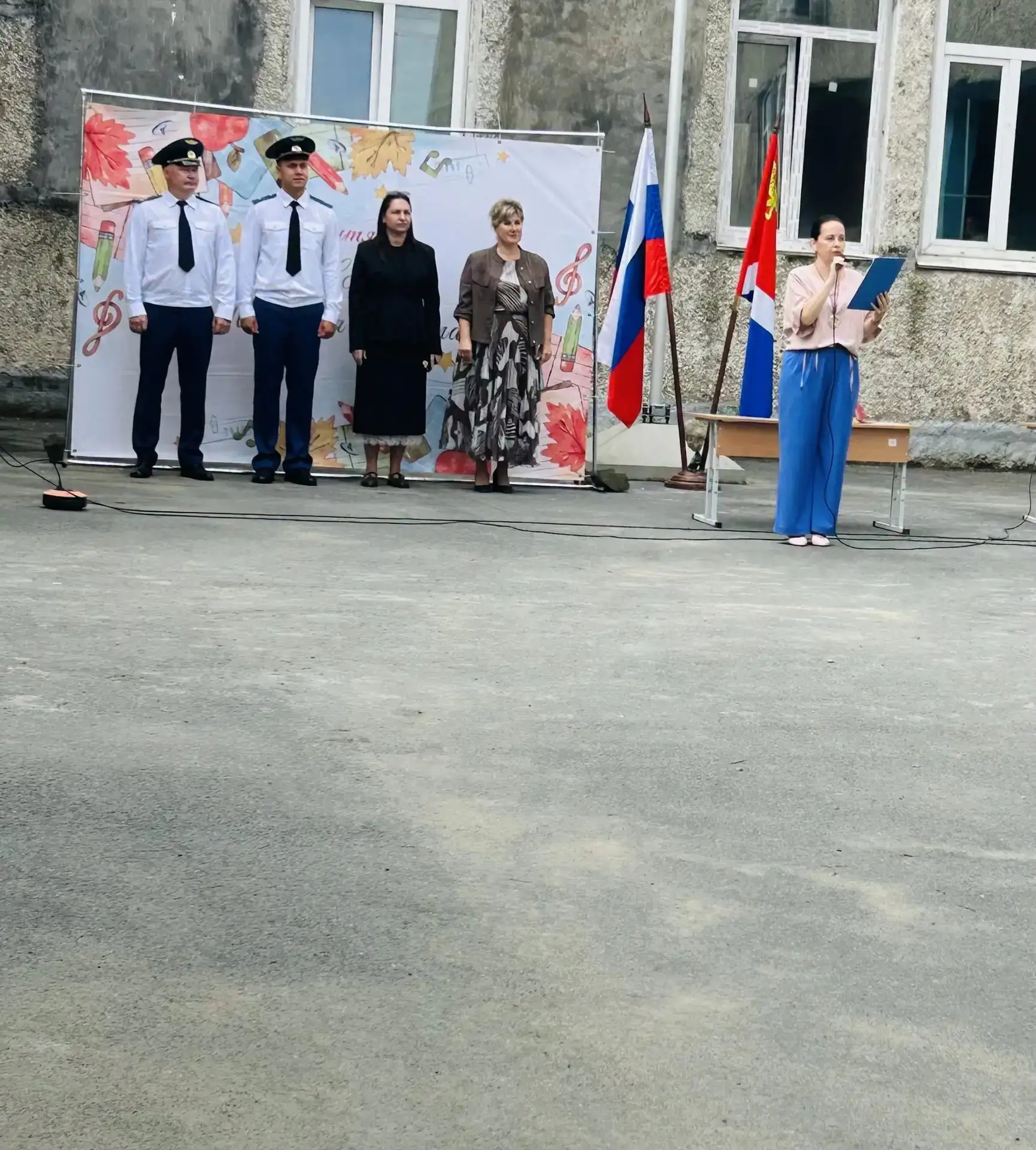 Начало учебного года в нашей школе: встречаем знания и почетных гостей! 📚✨