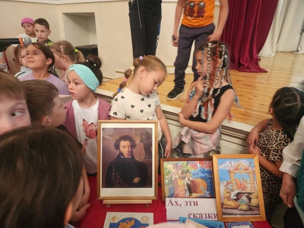 В рамках дня рождения А.С.Пушкина библиотекарь Карабашской поселковой библиотеки-филиал...