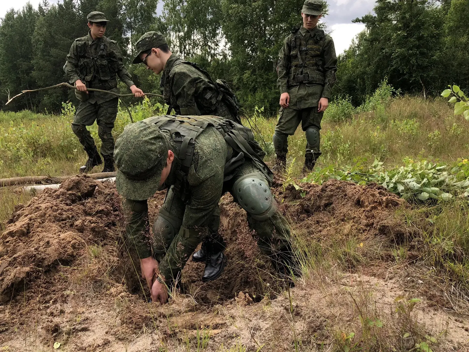 Обучающиеся Объединенного кадетского корпуса СК России Г.К. Жукова продолжают отработку практических