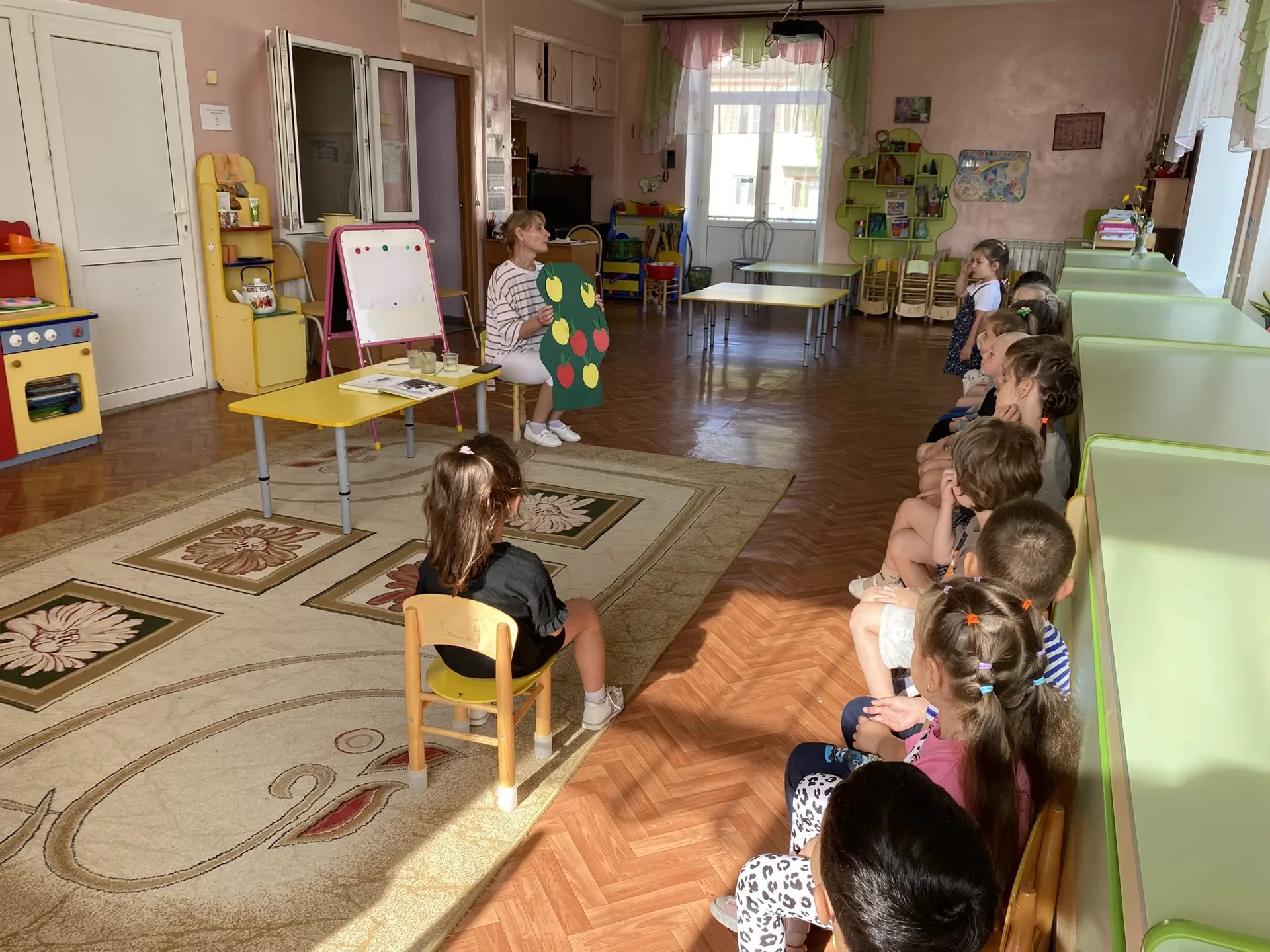 Все хрустят сегодня сладко,