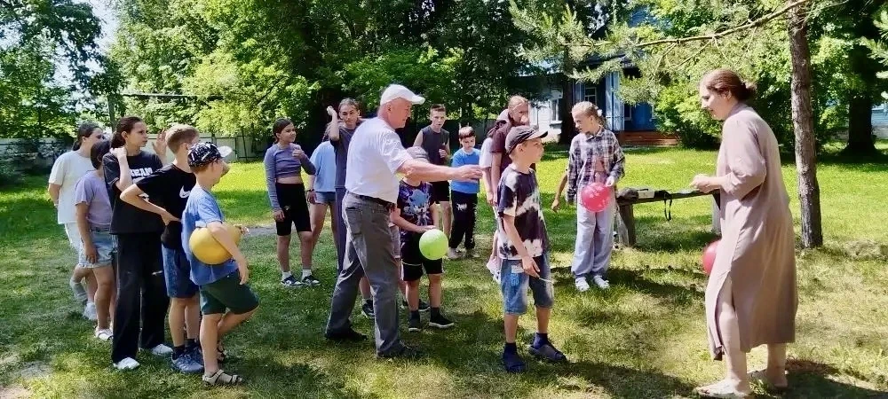 В атмосфере дружбы 🤗 и патриотизма 🇷🇺 прошёл особенный день в нашем летнем лагере. В преддверии Д
