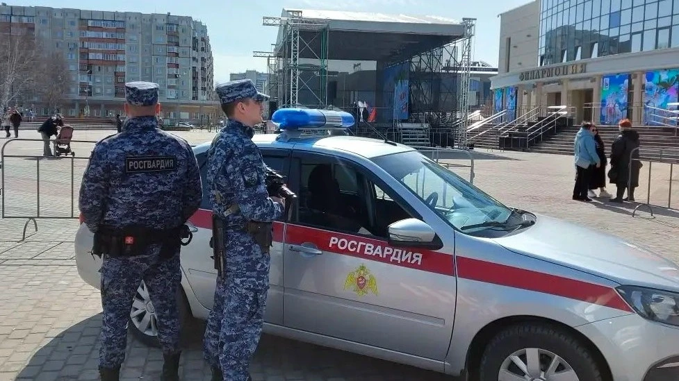 Росгвардейцы обеспечат охрану общественного порядка в День России

Военнослужащие и сотрудники Управ