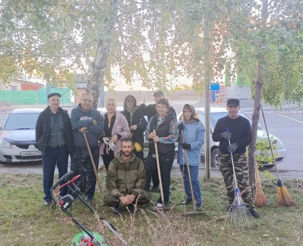 🍂Сегодня, 3 октября, на территории Кировского района состоялся общегородской субботник.