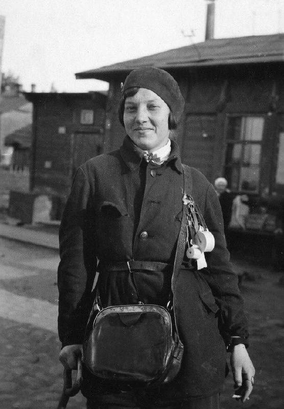 1935 год, Москва. Кондуктор трамвая.