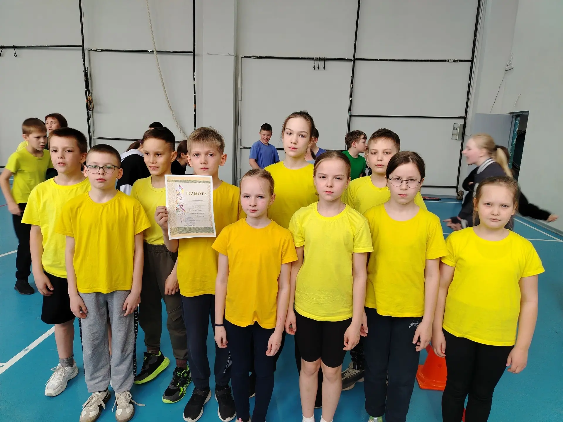 «Веселые старты» в 4-х классах! Сегодня наша школа превратилась в настоящую арену спортивных баталий