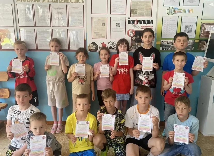 Спортивный день в лагере «Радуга».
 
Сегодня, в нашем школьном лагере состоялся спортивный праздник 