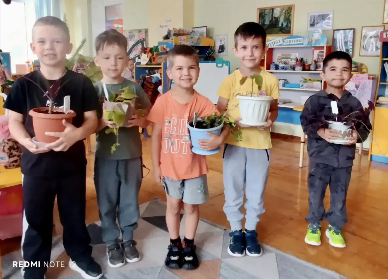 ☀️В старшей группе № 10 детского сада прошёл экологический субботник. В ходе генерально...