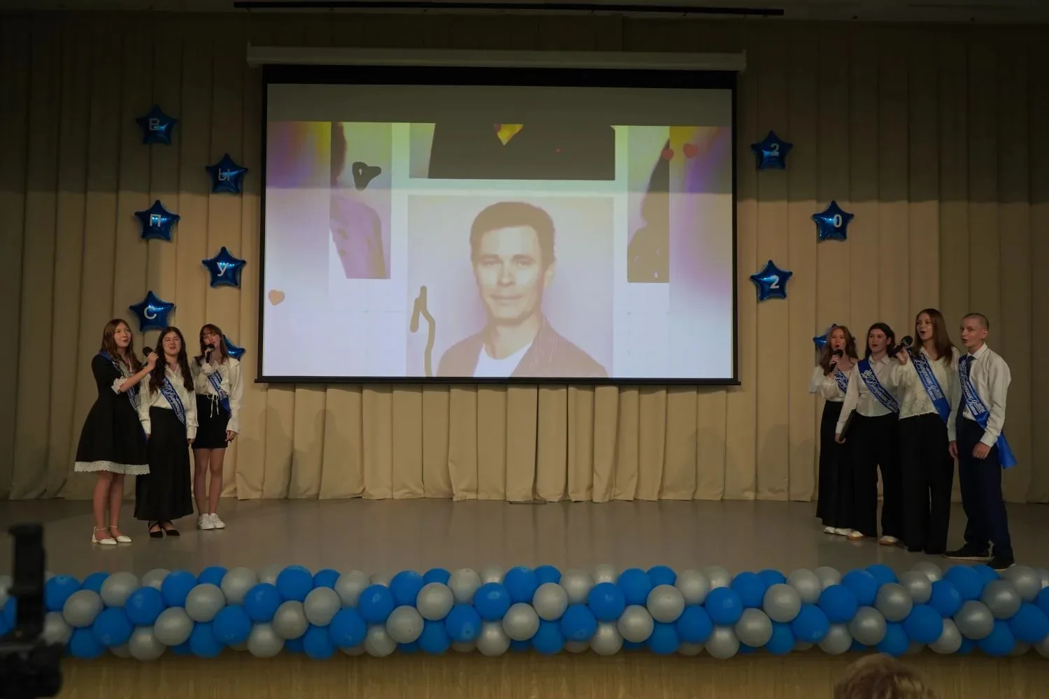 🔔В Шатурском лицее прозвучал последний звонок для наших девятиклассников! 🎉Это не прощание со школой