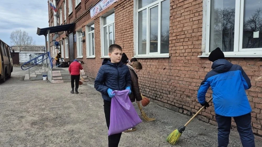 Весенний субботник- чистоте быть!   🧹🪣Апрель – традиционное время наведения чистоты и порядка, а суб