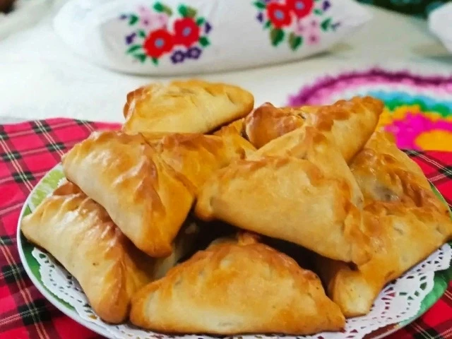 Эчпочмаки, вкусные, сочные, мягкие, рецепт очень простой и быстрый. 🤗🤗🤗  Рецепт 📌молоко 1 ст 📌вода 1