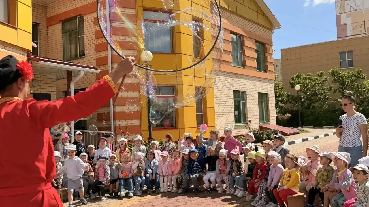 🧞Сегодня в  нашем детском саду прошло волшебное шоу мыльных пузырей 🧞
И мы рады поделиться с вами 
