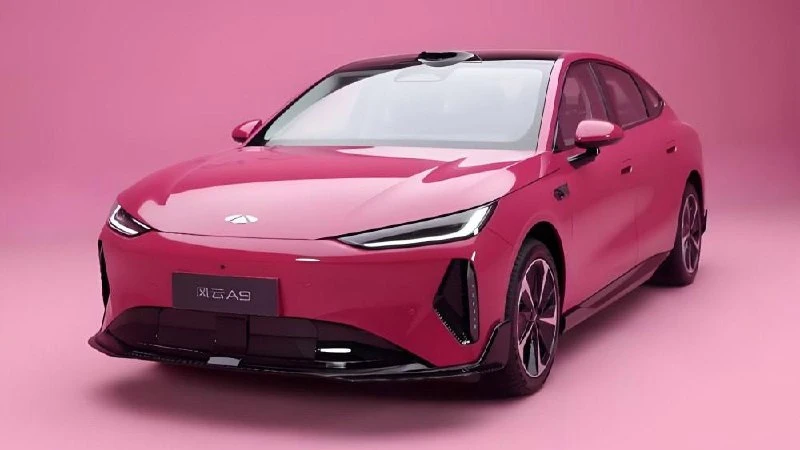 Электрический седан Chery Fulwin A9 стал доступен для предзаказа в Китае. Автомобиль оц...