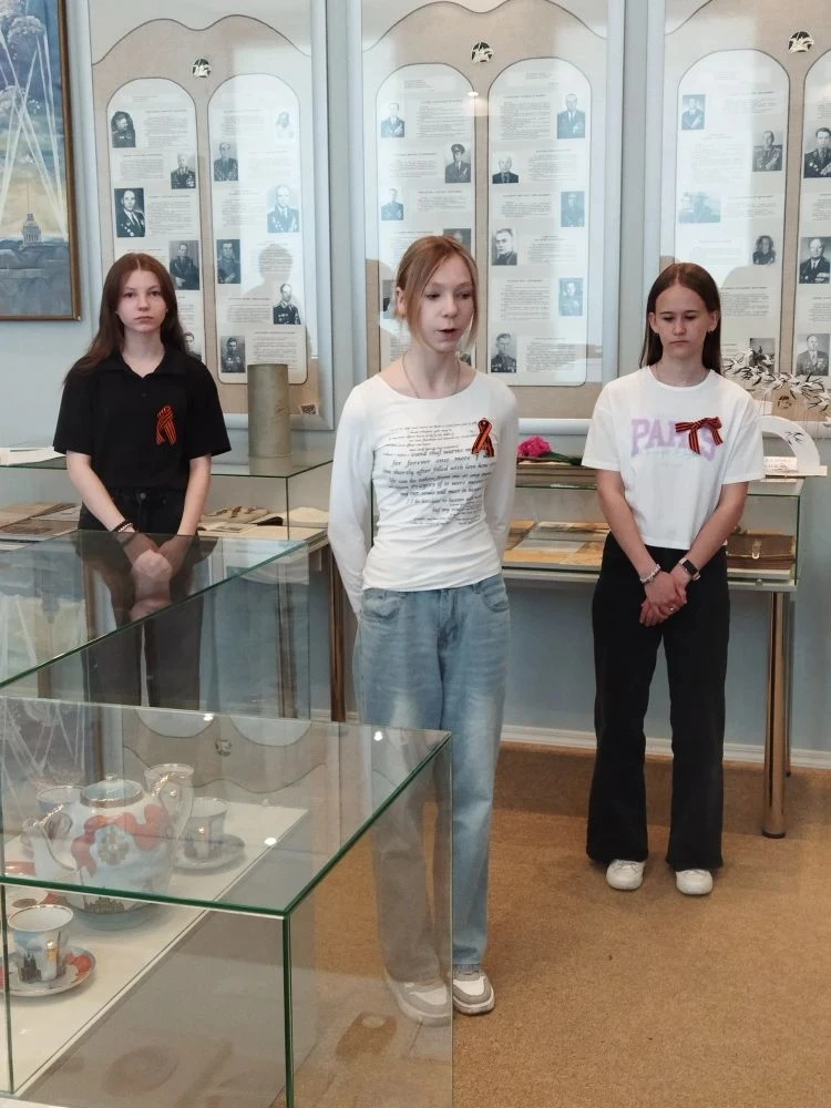 Традицию проведения накануне Дня Победы поэтического урока Памяти и Славы поддержали се...