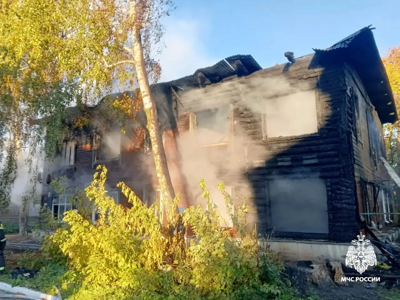 🏠 В центре города пожар уничтожил двухэтажное здание