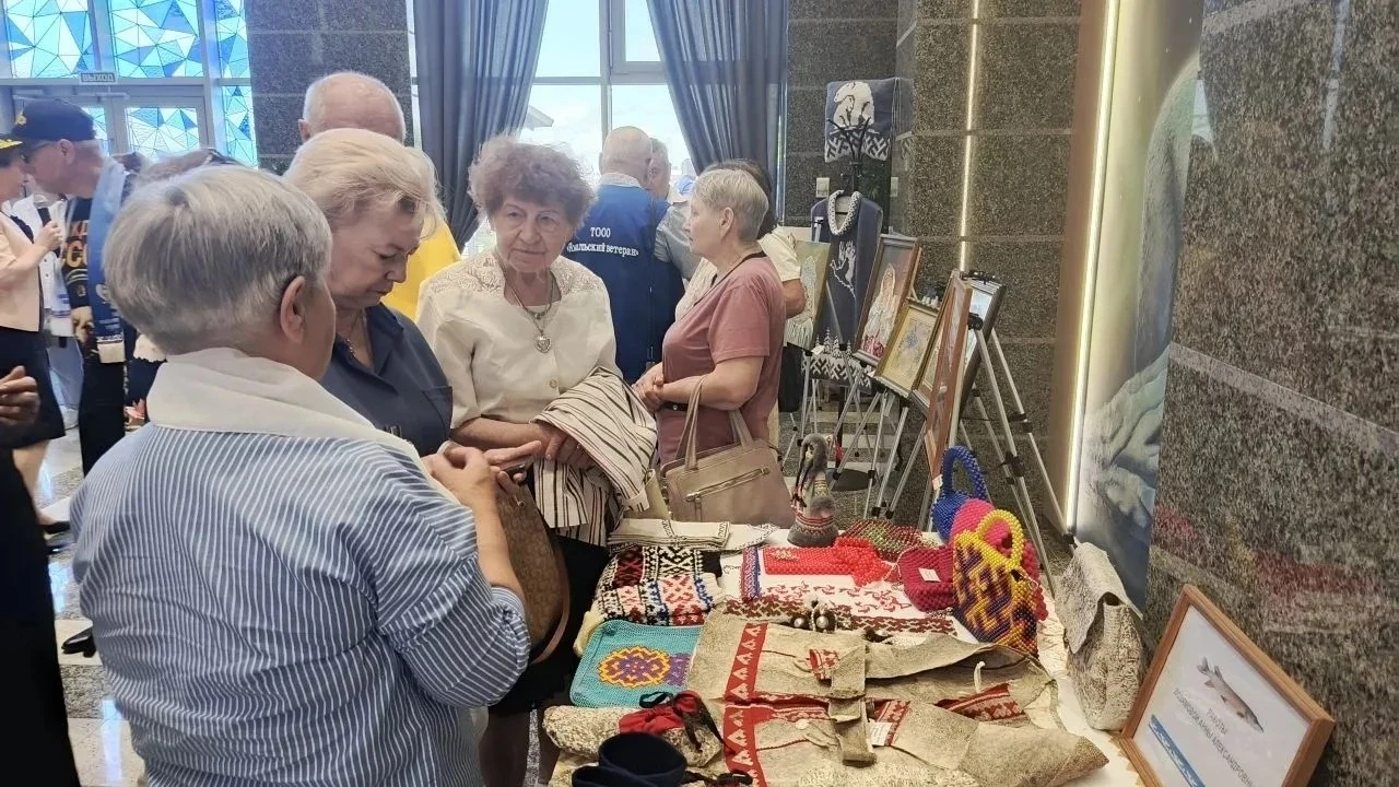«Тебе, Россия, посвящается....»

В представительстве ЯНАО в Тюменской области состоялось открытие вы