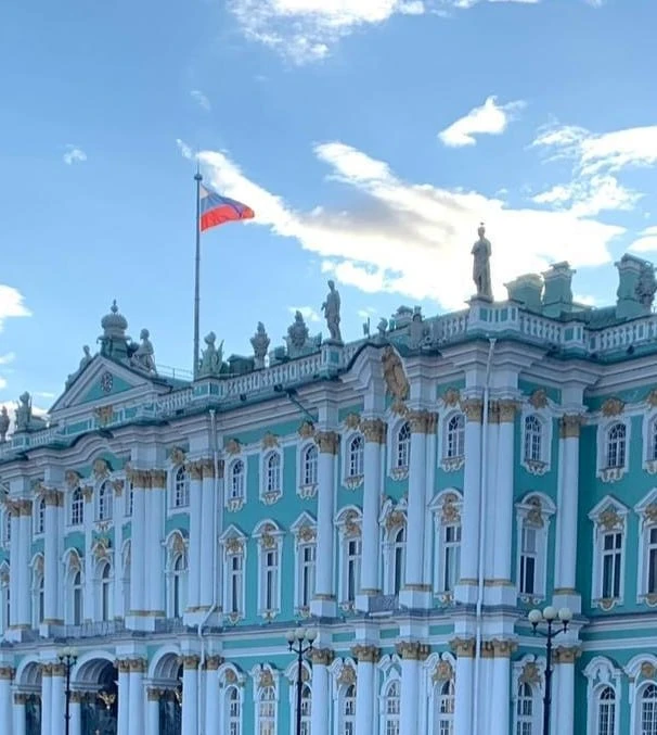 С Днём России, друзья!

Счастья и процветания вам и нашей стране.

Новости Санкт-Петербурга