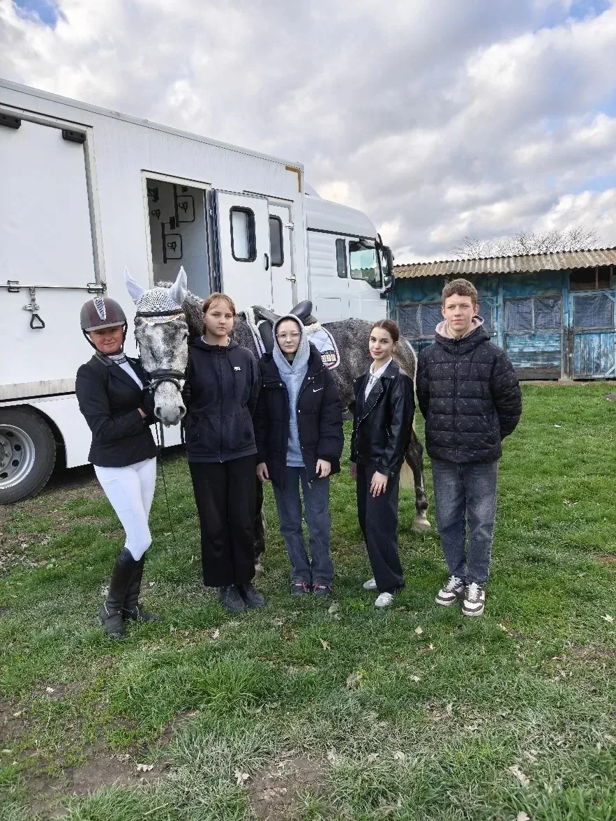 🏇Славянские спортсменки на краевых соревнованиях по выездке