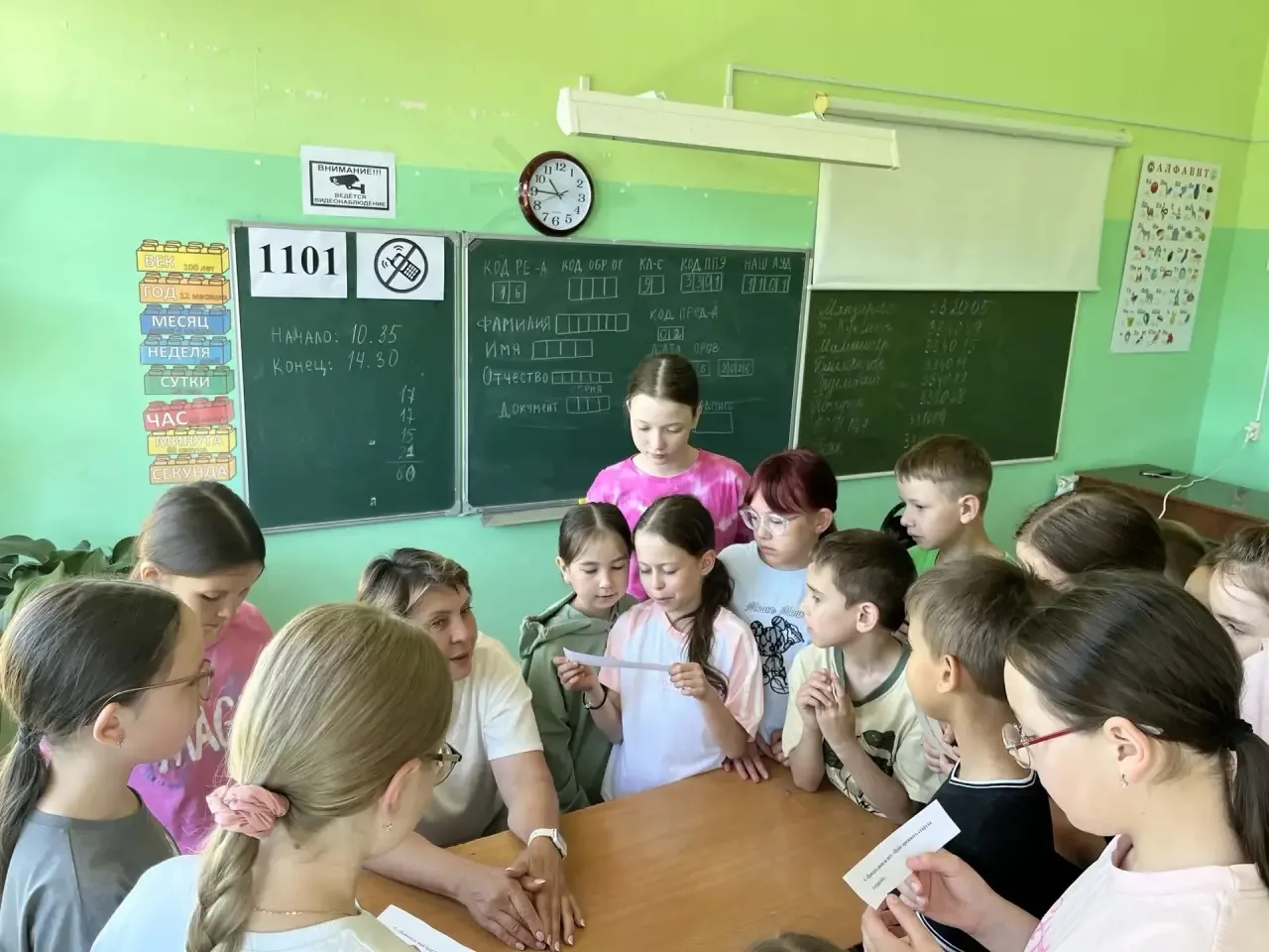 4 көн мәктәп яны лагеренда Әкият көне иде. Балалар рус әкиятләрен белү буенча квестта һ...