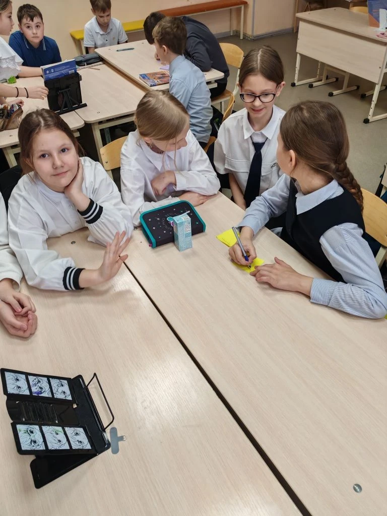 🐦 Птичий переполох в 4 «Г»!  Сегодня в нашем классе было необычайно шумно и интересно — мы празднова