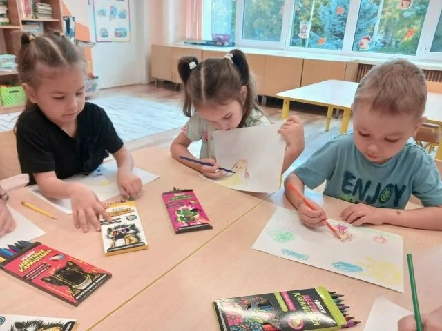 «Страна, где живёт детство»: портрет нашего воспитателя