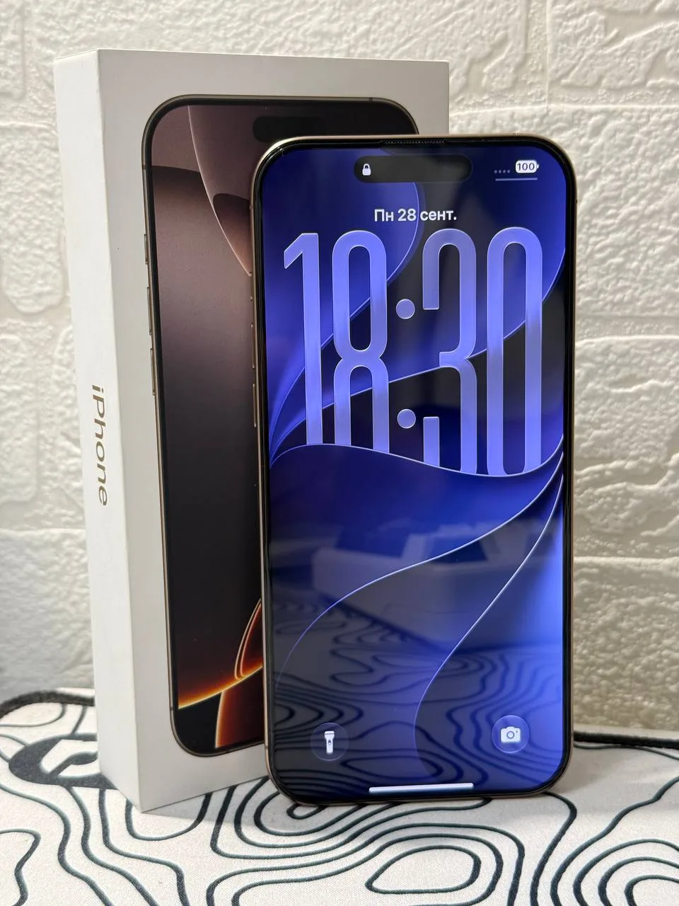 Продам айфон 16 Pro Max 256