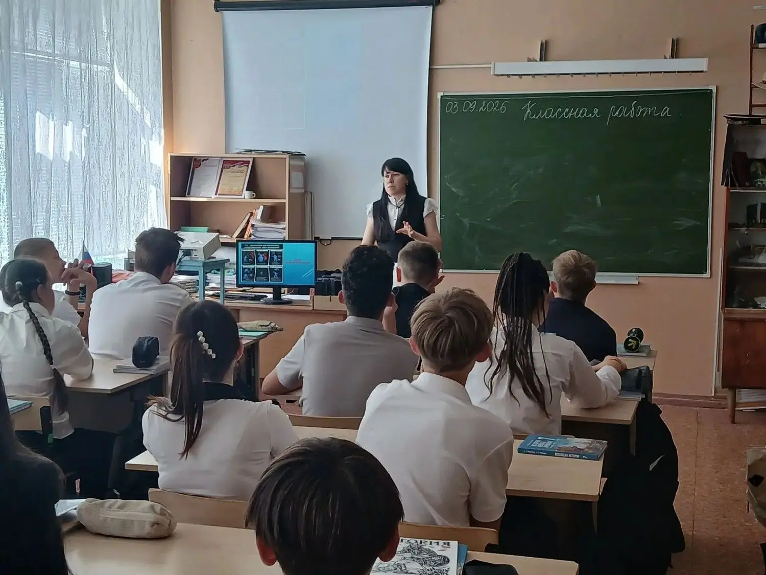 Пусть всегда будет МИР!