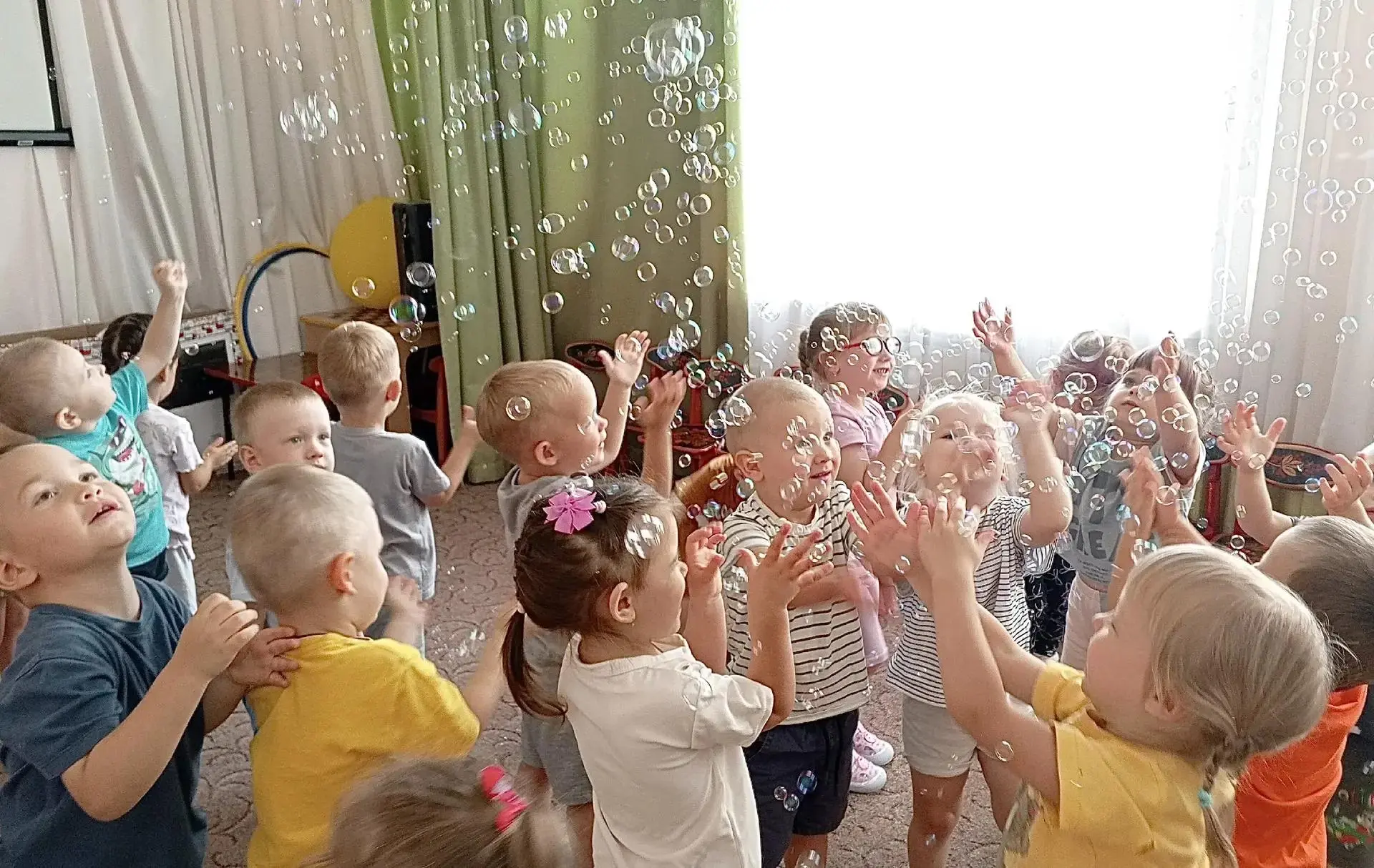 Веселый переполох в группе «Гномики»
В младшей группе «Гномики» состоялось яркое тематическое меропр