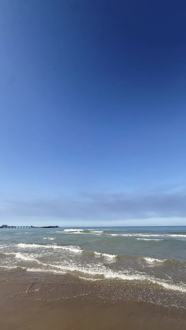 ☀️ Доброе утро из солнечной Анапы!

Сегодня идеальный день для отдыха, прогулок у моря и водных проц