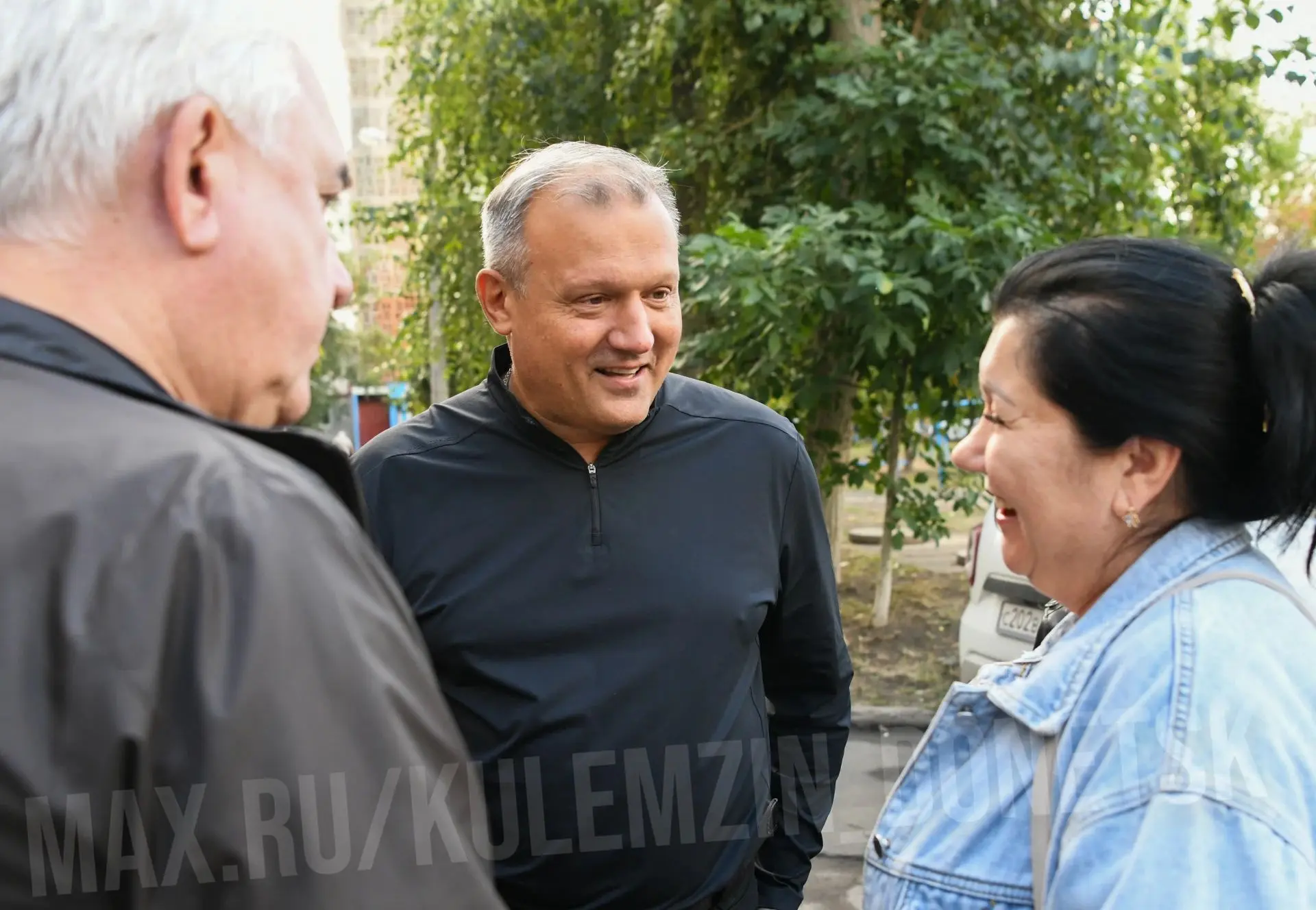⚡️ Сегодня Алексей Кулемзин встретился с жителями многоквартирного дома на улице Петров...