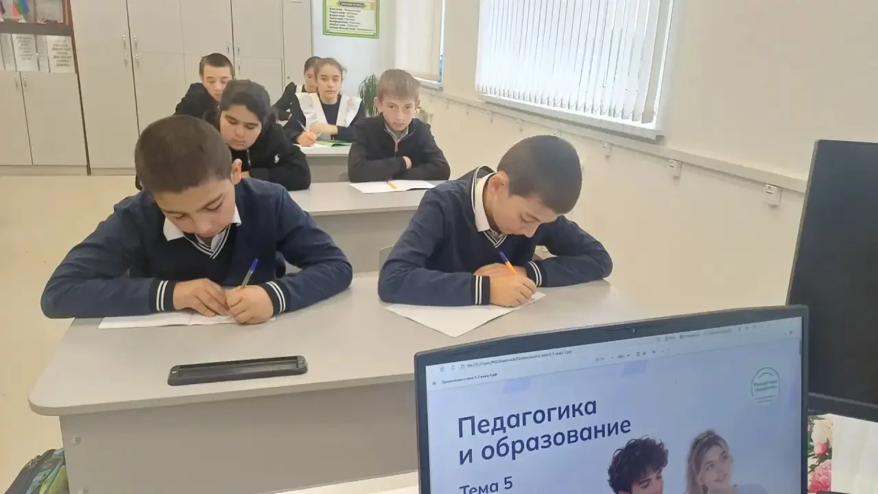 В рамках внеурочной деятельности "Россия-мои горизонты" в 6-11 классах, с целью формиро...