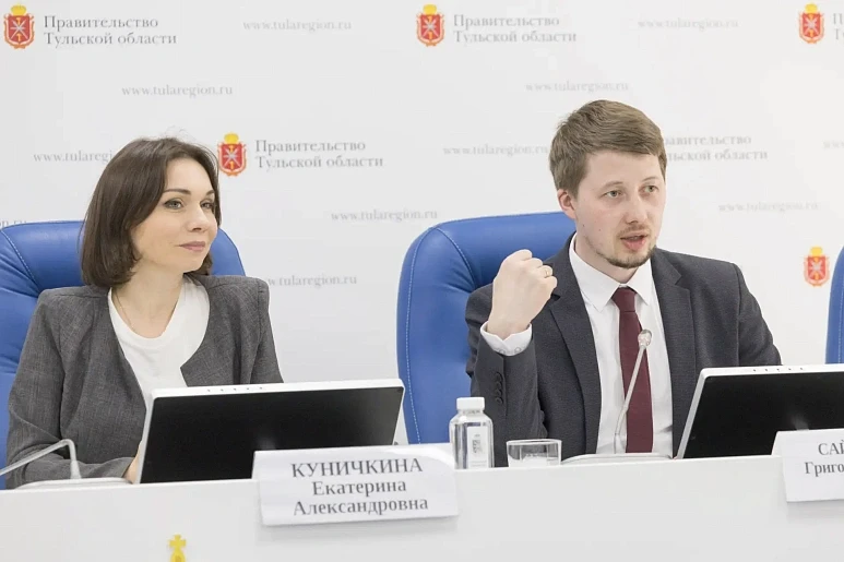 Семья рядом с домом: в Тульской области обсудили создание Центров семьи ❤️  В Правительстве Тульской