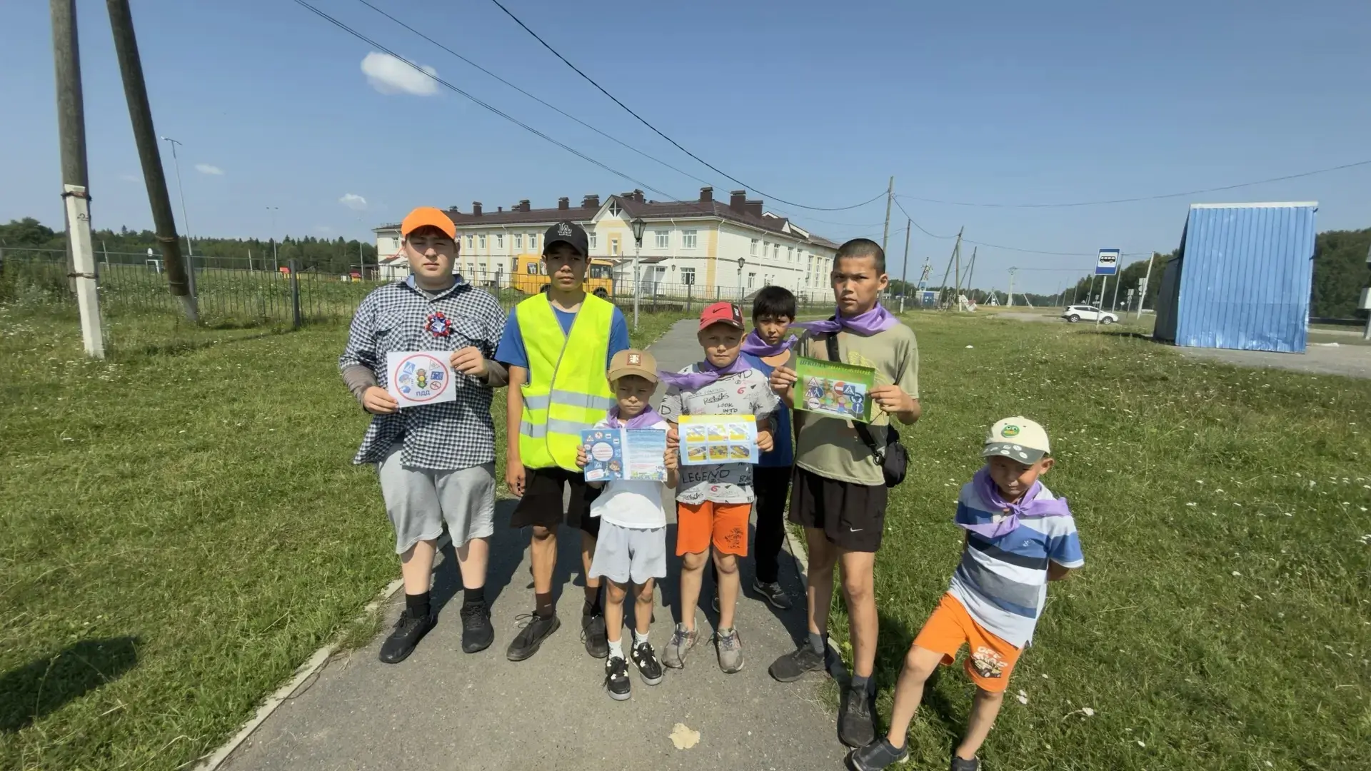 День 8. "Луч Добра"
Сегодня в лагере "Шатлык" - родительский день!
   Утро началось с бодрой зарядки