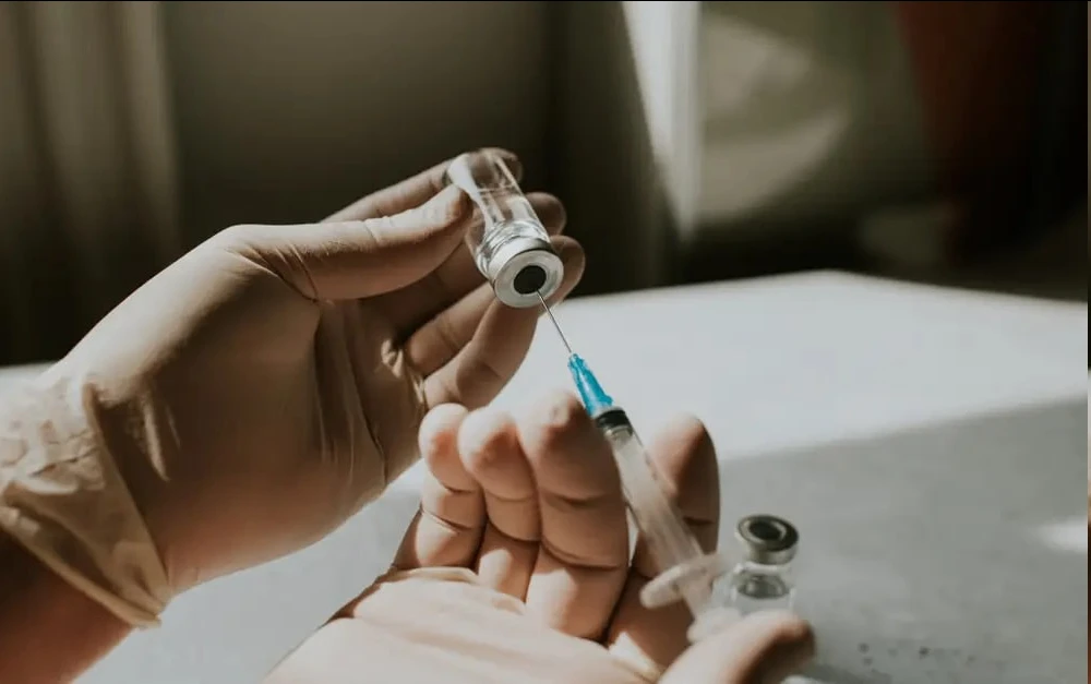 Стартап Life Biosciences впервые ввел человеку препарат для омоложения клеток

Бостонский биотех Lif