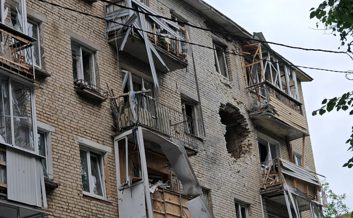 Поврежденный БПЛА дом в Щекино: жители первого подъезда вернутся в квартиры после ремонта