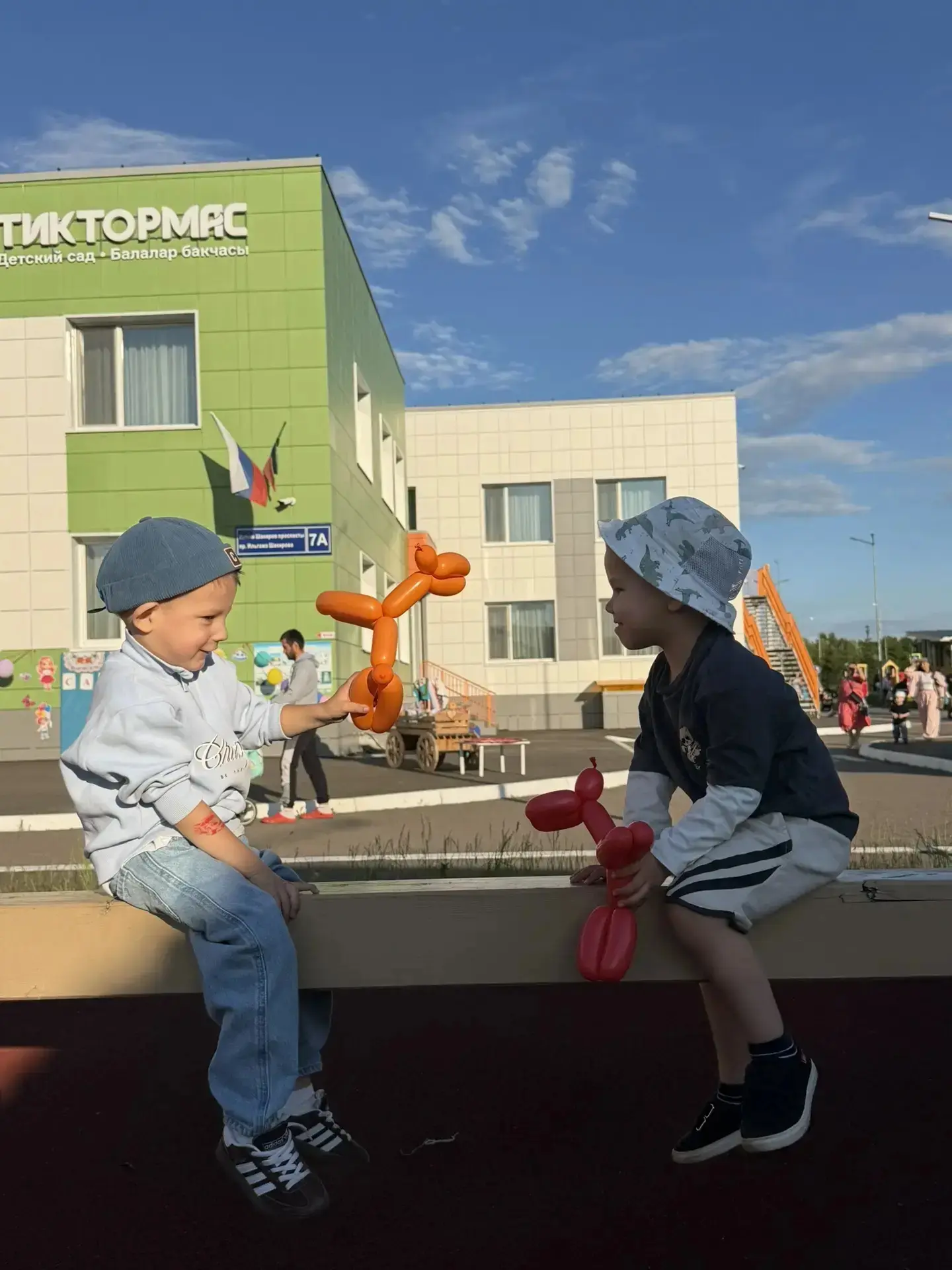Спасибо вам за этот праздник! За то, что вы не просто зрители, а наши самые главные уча...